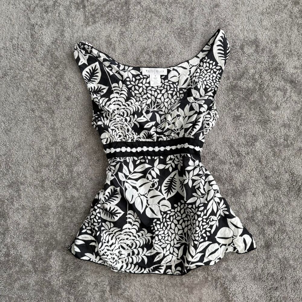 White House Black Market silk black/white floral top